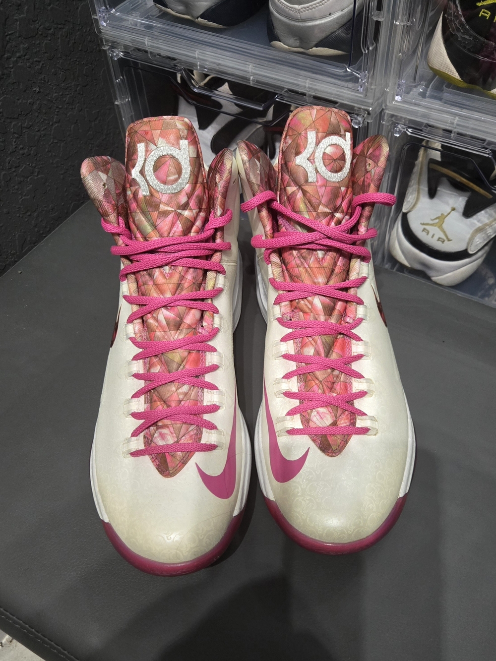 Mens Nike Air KD Aunt Pearl 5 (Size 11) Breast Cancer Pink & White
